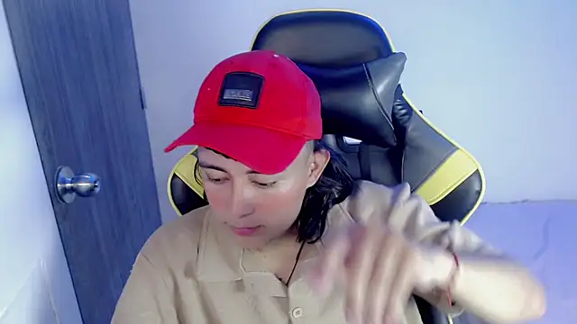 Tatann 18 online show from November 2025 06:12:02 PM