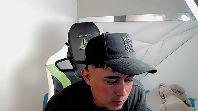 Tatann 18 online show from December 2025 04:00:01 AM