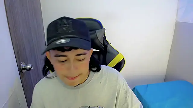 Tatann 18 online show from November 2025 08:56:02 PM