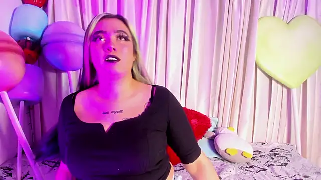 Lilith Zenith  online show from February 2026 04:21:02 AM