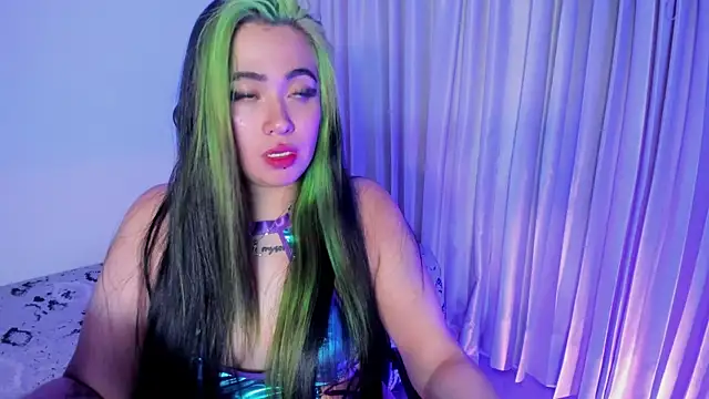 Lilith Zenith  online show from November 2025 04:24:01 AM