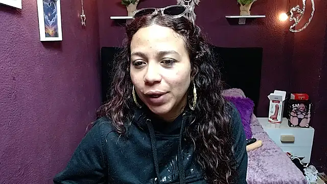 monika 256 online show from February 2026 01:18:01 PM