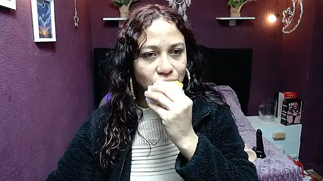 monika 256 online show from February 2026 01:21:01 PM