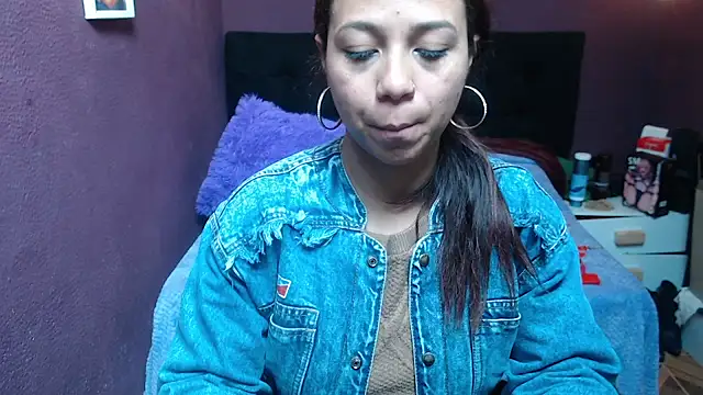 monika 256 online show from March 2026 01:12:02 PM