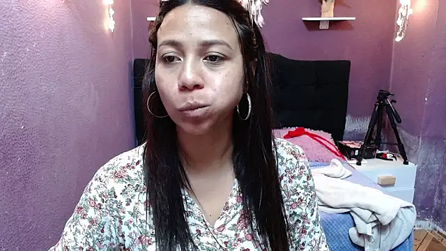 monika 256 online show from December 2025 01:22:02 PM