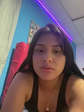 Chiquinquira3 online show from November 2025 03:44:01 AM