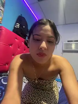 Chiquinquira3 online show from November 2025 04:34:02 AM