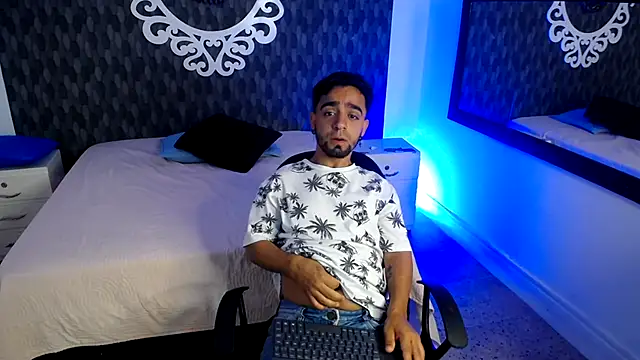 Snapshot of Dereck_Jhonsonn chatting on November 2025 07:39:01 PM Dereck Jhonsonn online show from November 2025 07:39:01 PM