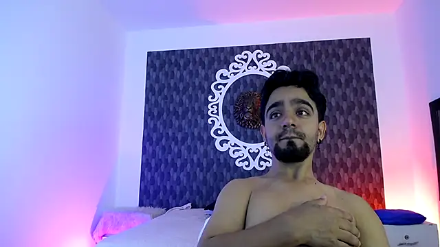 Dereck Jhonsonn online show from November 2025 07:25:01 PM