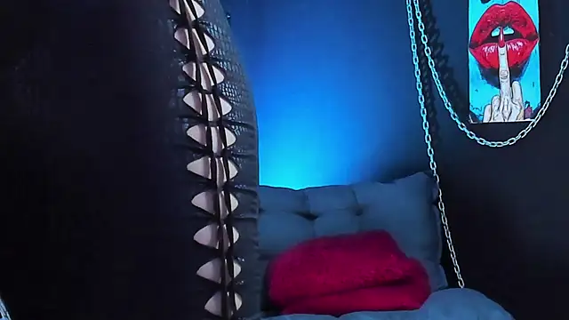 KatrinaStone online show from April 2026 09:05:01 PM