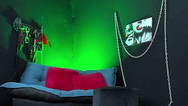 KatrinaStone online show from March 2026 10:43:01 PM