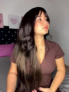 LoliitaBennett online show from January 2026 02:15:01 AM