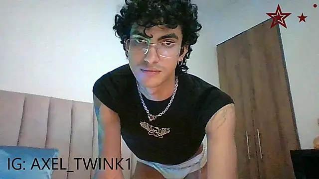 axel love13 online show from January 2026 12:50:02 AM