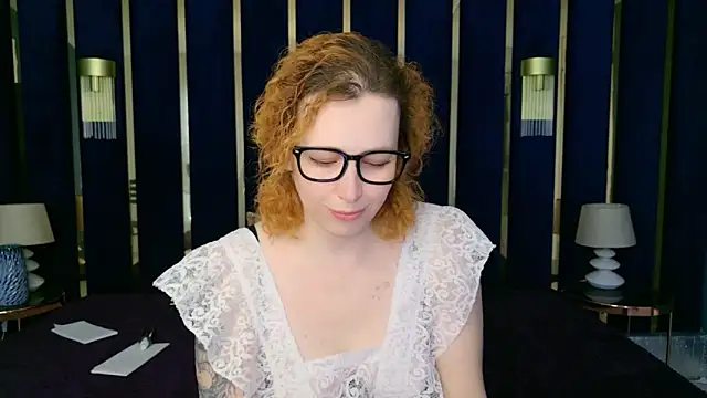 Evie Berret online show from February 2026 10:32:01 PM