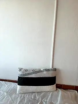 NiaLong21  online show from November 2025 10:37:01 AM