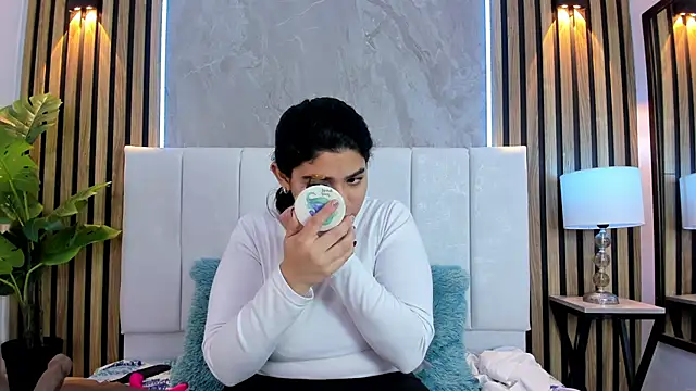 Carlotta de velour online show from January 2026 02:40:02 AM