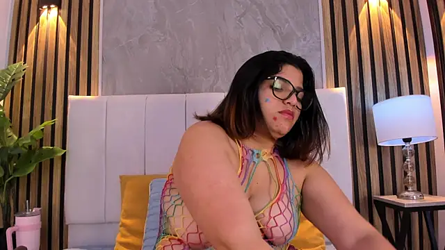 Snapshot of Carlotta_de_velour chatting on May 2026 03:04:01 AM Carlotta de velour online show from May 2026 03:04:01 AM