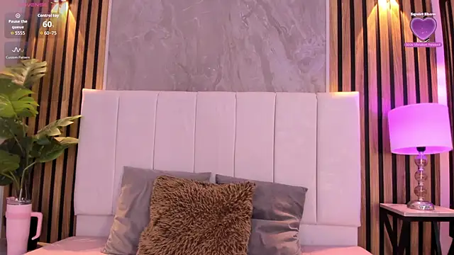 Snapshot of Carlotta_de_velour chatting on July 2026 02:55:01 AM Carlotta de velour online show from July 2026 02:55:01 AM