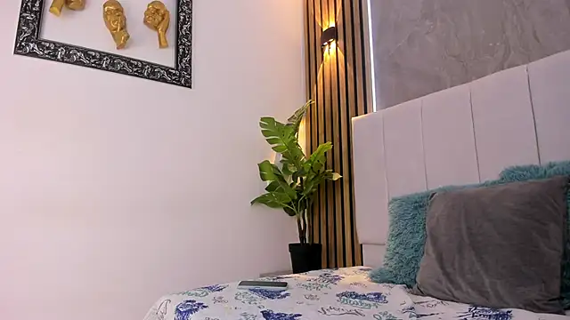 Carlotta de velour online show from March 2026 03:03:02 AM