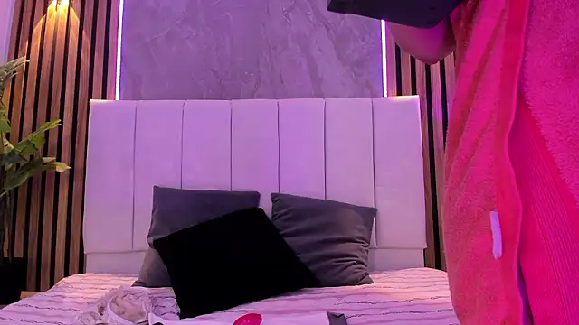 Carlotta de velour online show from March 2026 03:10:01 AM