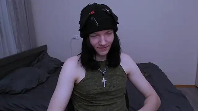 Snapshot of RaidenXL chatting on November 2025 09:19:02 PM RaidenXL online show from November 2025 09:19:02 PM