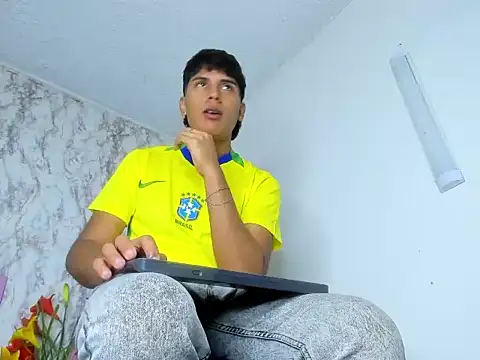 Snapshot of Valentino_Lane chatting on March 2026 05:37:02 AM Valentino Lane online show from March 2026 05:37:02 AM