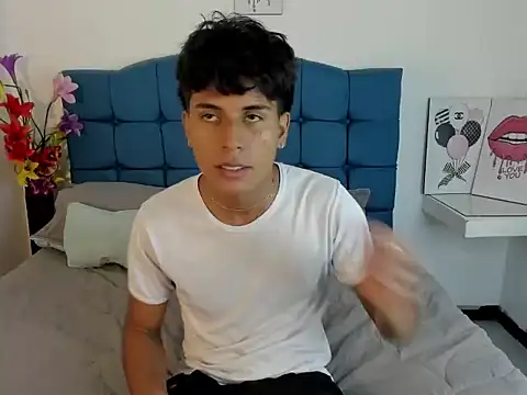 Valentino Lane online show from January 2026 02:17:01 AM