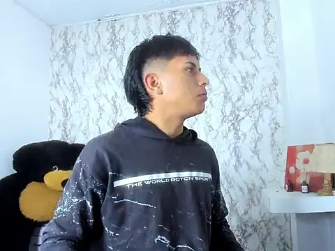 Snapshot of Valentino_Lane chatting on February 2026 02:41:01 AM Valentino Lane online show from February 2026 02:41:01 AM