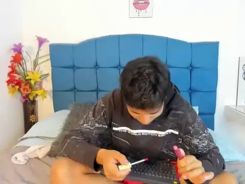 Snapshot of Valentino_Lane chatting on February 2026 02:14:02 AM Valentino Lane online show from February 2026 02:14:02 AM