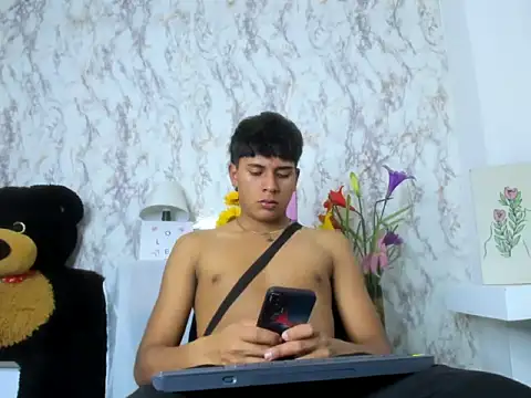 Snapshot of Valentino_Lane chatting on March 2026 02:01:01 AM Valentino Lane online show from March 2026 02:01:01 AM