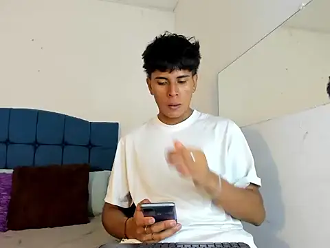 Valentino Lane online show from January 2026 02:16:02 AM