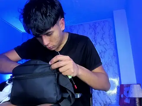 Snapshot of Valentino_Lane chatting on February 2026 02:23:01 AM Valentino Lane online show from February 2026 02:23:01 AM