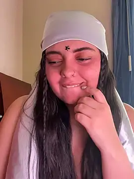 candicewest  online show from February 2026 05:13:01 PM