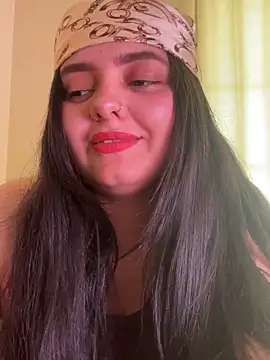 Snapshot of candicewest_ chatting on May 2026 06:39:01 PM candicewest online show from May 2026 06:39:01 PM