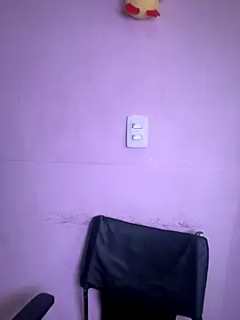 candicewest  online show from November 2025 01:59:01 PM