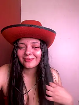 candicewest  online show from December 2025 04:34:02 PM