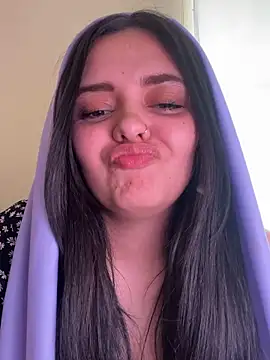 candicewest  online show from March 2026 04:33:01 PM