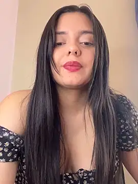 Snapshot of candicewest_ chatting on November 2025 01:36:02 PM candicewest online show from November 2025 01:36:02 PM