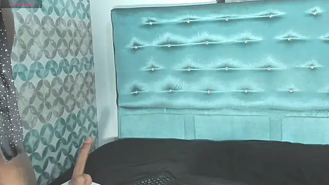 Tamaramilleer online show from March 2026 04:01:02 AM