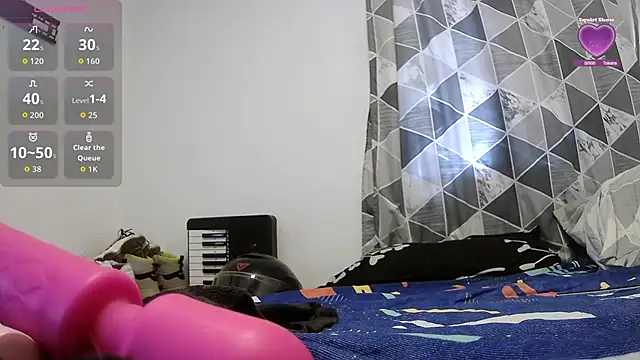 katherine-smill online show from November 2025 02:40:01 PM