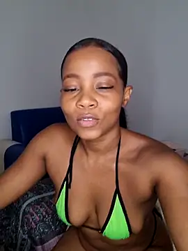 katherine-smill online show from December 2025 06:35:02 PM