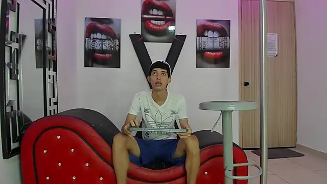 SUCKING LOVERS online show from November 2025 01:15:02 PM