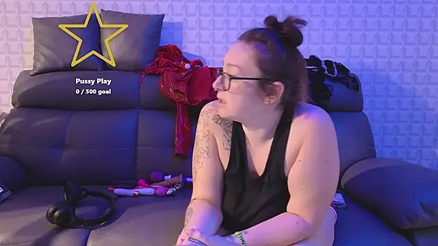 JadeStarUK online show from February 2026 12:00:01 AM