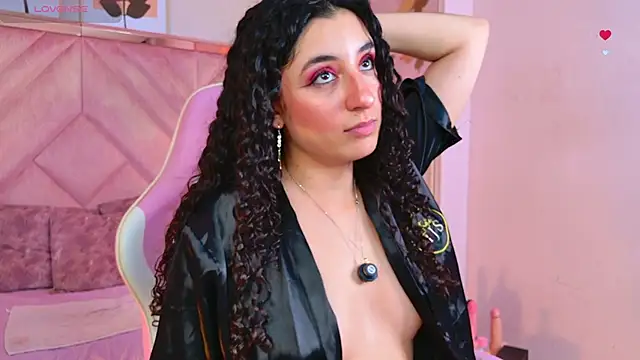 DemiJones  online show from May 2026 04:18:01 AM