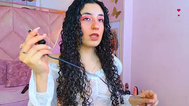 DemiJones  online show from May 2026 04:41:01 AM
