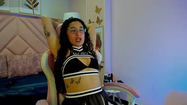 DemiJones  online show from December 2025 04:33:02 AM