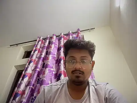 Your yash2 online show from November 2025 04:33:02 PM