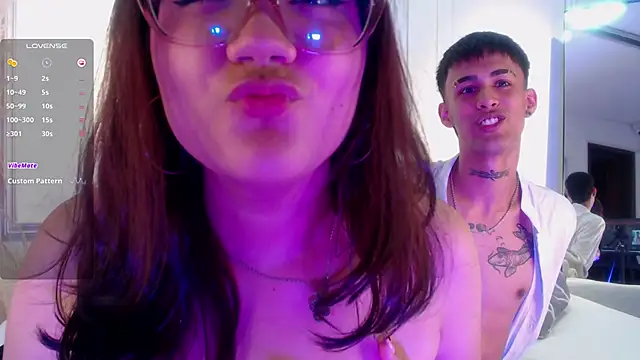 Snapshot of Aitana_valverde chatting on November 2025 07:51:02 PM Aitana valverde online show from November 2025 07:51:02 PM