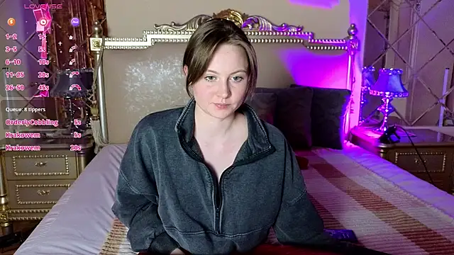 Snapshot of HolyBabyDoll chatting on November 2025 11:38:02 PM HolyBabyDoll online show from November 2025 11:38:02 PM