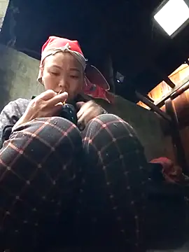 Snapshot of susunini chatting on November 2025 09:35:01 AM susunini online show from November 2025 09:35:01 AM